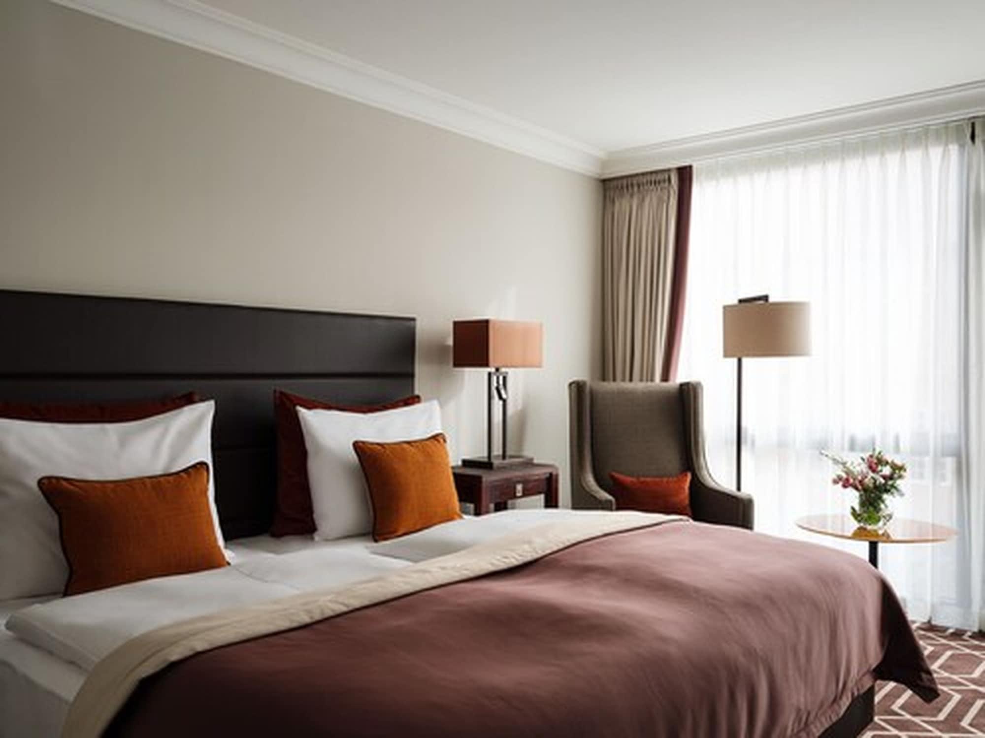 Althoff Hotel Fuerstenhof Целле Екстер'єр фото A room at the hotel